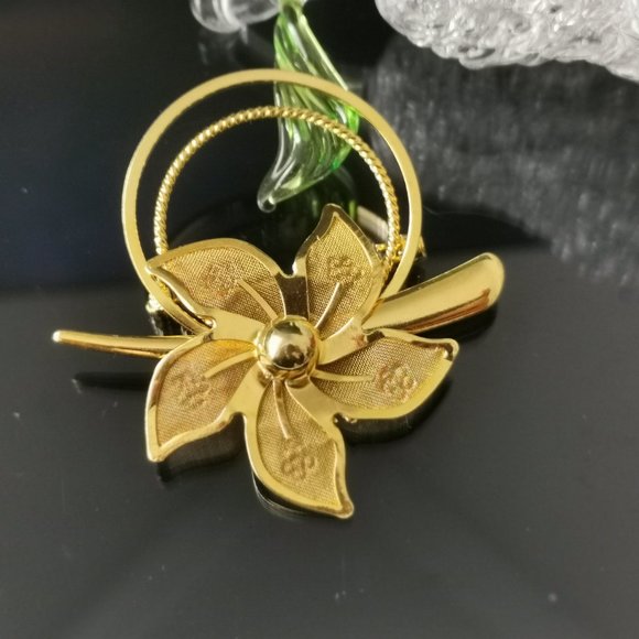 Vintage Mesh Flower Brooch gold tone - Picture 2 of 6